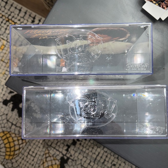 Funko Pop! Albums collectibles iconic albums, "Thriller" and "Bad". - Picture 2 of 7